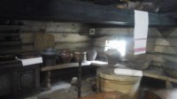 Экспонаты в избе музея зодчества в Костроме