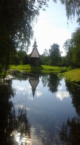Экспонаты музея зодчества в Костроме