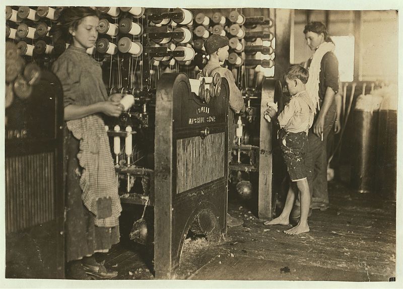 Дети на заводе (Льюис Хайн, 1908)
